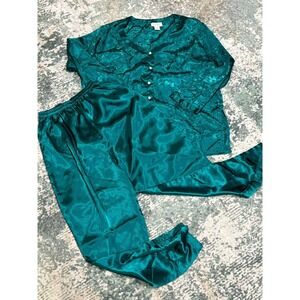 Vintage Victoria Secret Gold Label Green 2 Piece Pearl Button Pajama Set